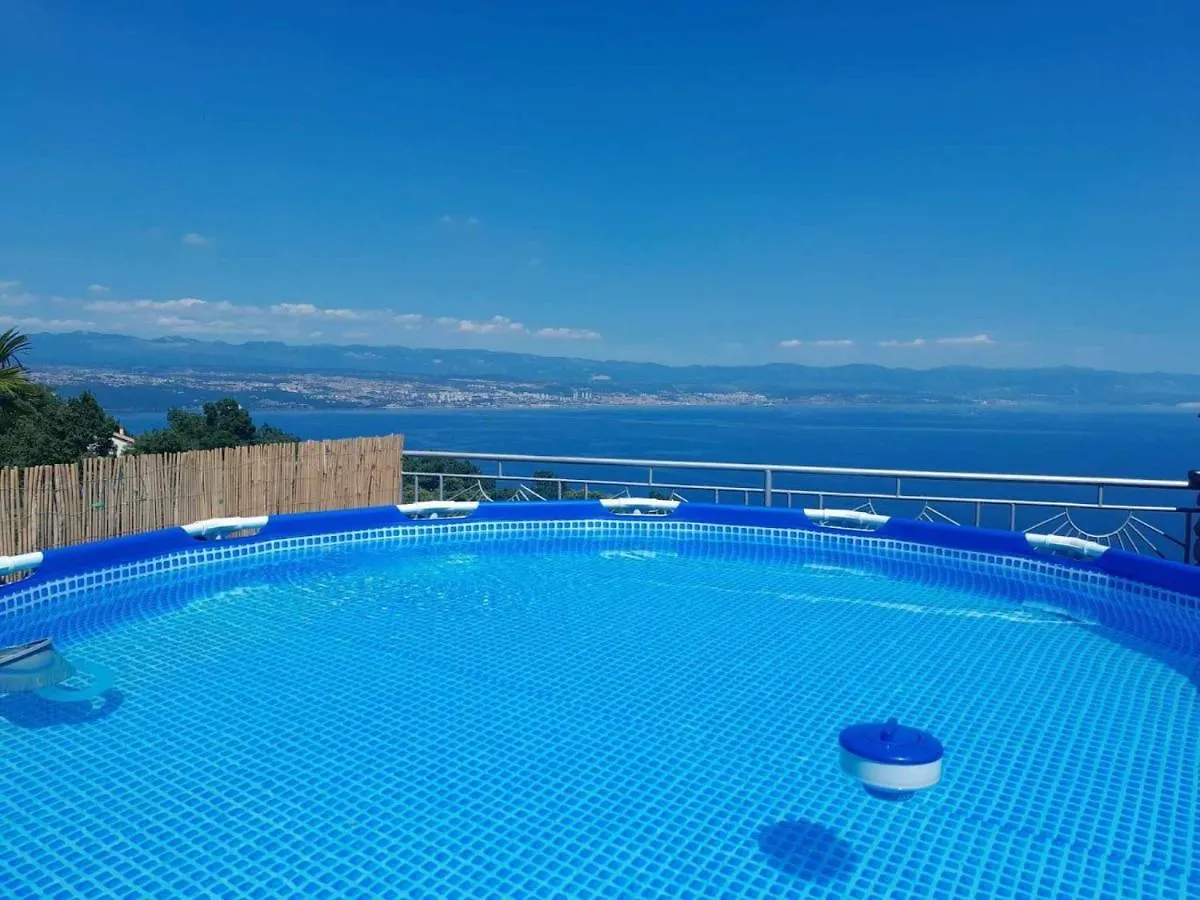 Apartment Tami With Swimming Pool Lovran