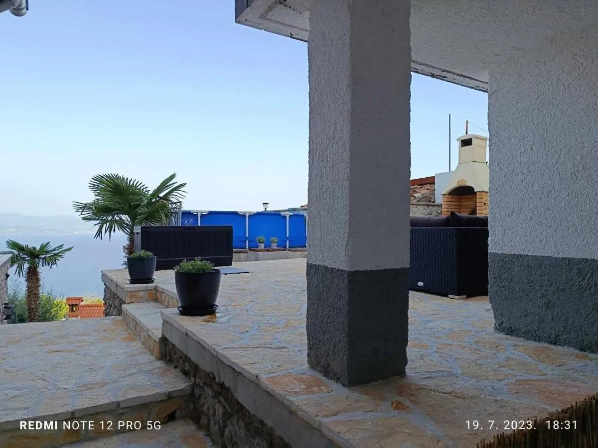 Apartment Tami With Swimming Pool Lovran 0*,